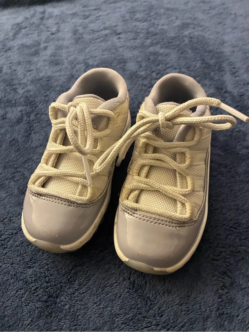 Jordan XI Low Cool Grey Kids Sneakers